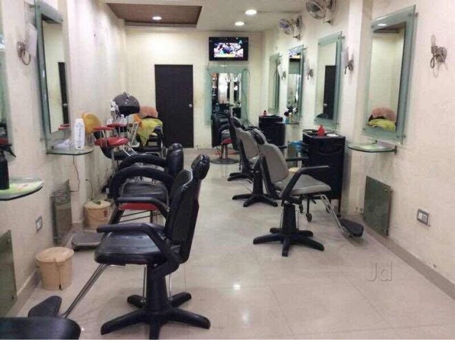 Poornas Beauty Salon