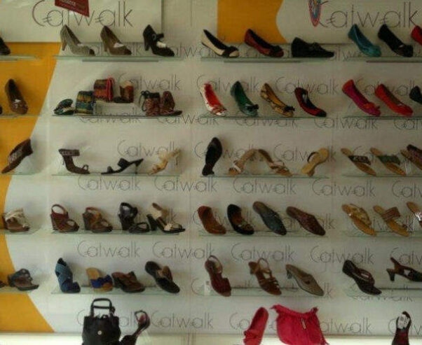 Paragon Shoe Mart