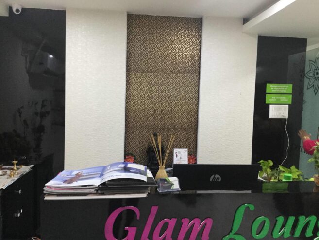 Glam Lounge Unisex Salon & Spa