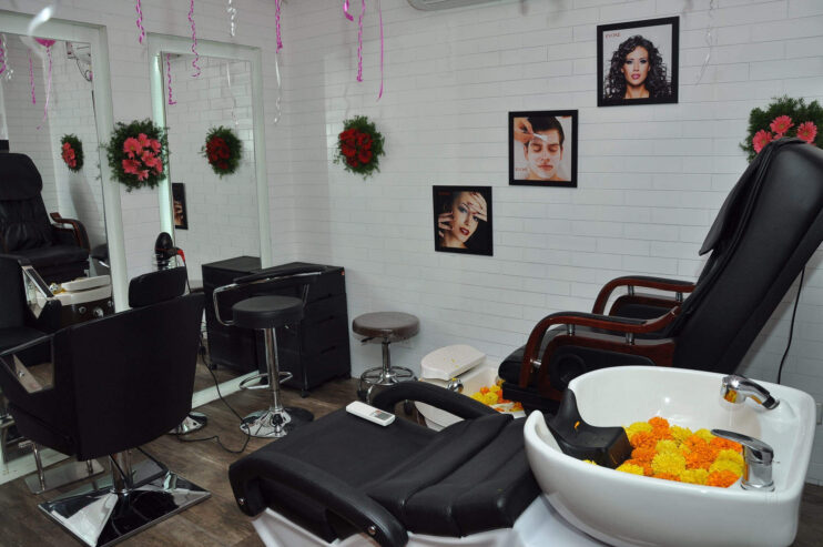 Evoke Unisex Spa & Salon